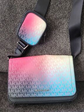 *NWOT* Michael Kors Pink Blue Gradient Crossbody with Matching Pouch